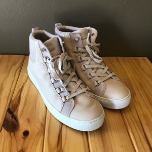 Skechers pink high hi top women’s 9.5